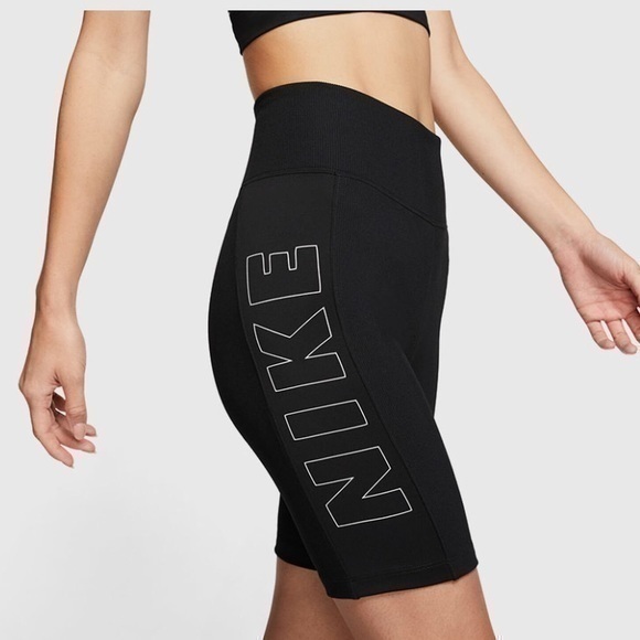 Nike Pants - Nike Air women’s ribbed bike shorts, Size XS